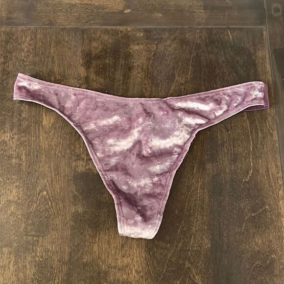 NWT Pink Victoria’s Secret velvet / mesh thong string Sz-Large - Picture 1 of 9